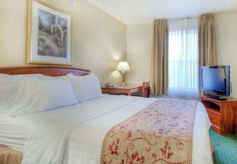 Towneplace Suites Raleigh Cary/Weston Parkway Номер фото